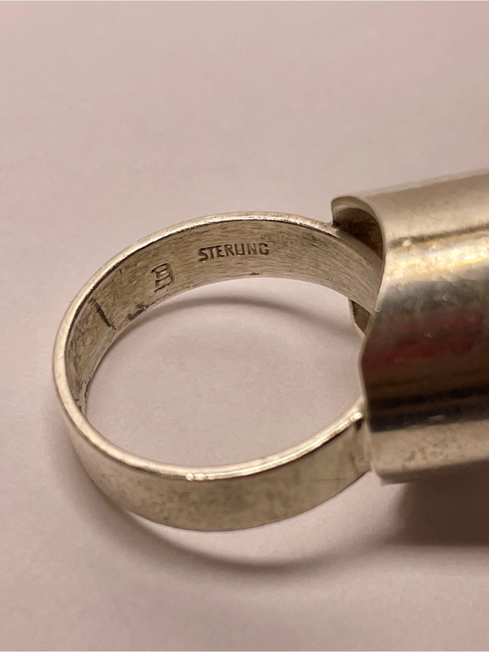 Sterling Silver Mother-of-Pearl Ring - Picture 7 of 7